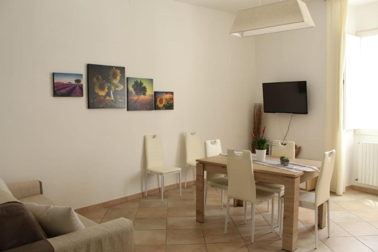Ohana: Casa Nel Centro Di Lecce Exterior foto