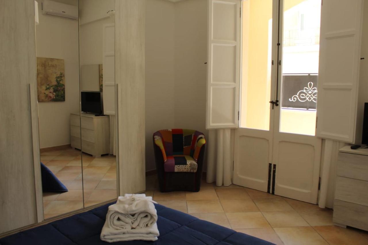 Ohana: Casa Nel Centro Di Lecce Exterior foto