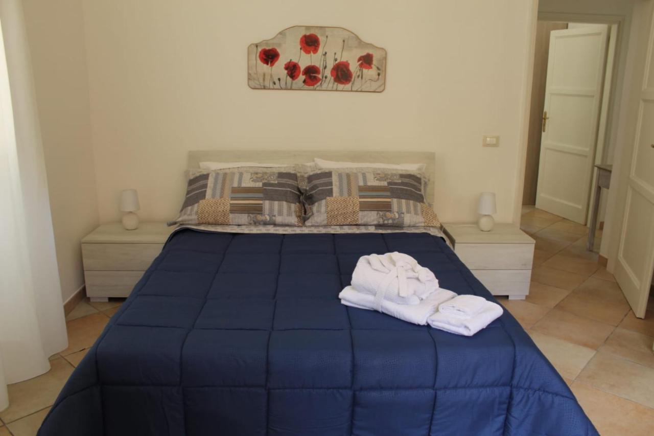 Ohana: Casa Nel Centro Di Lecce Exterior foto